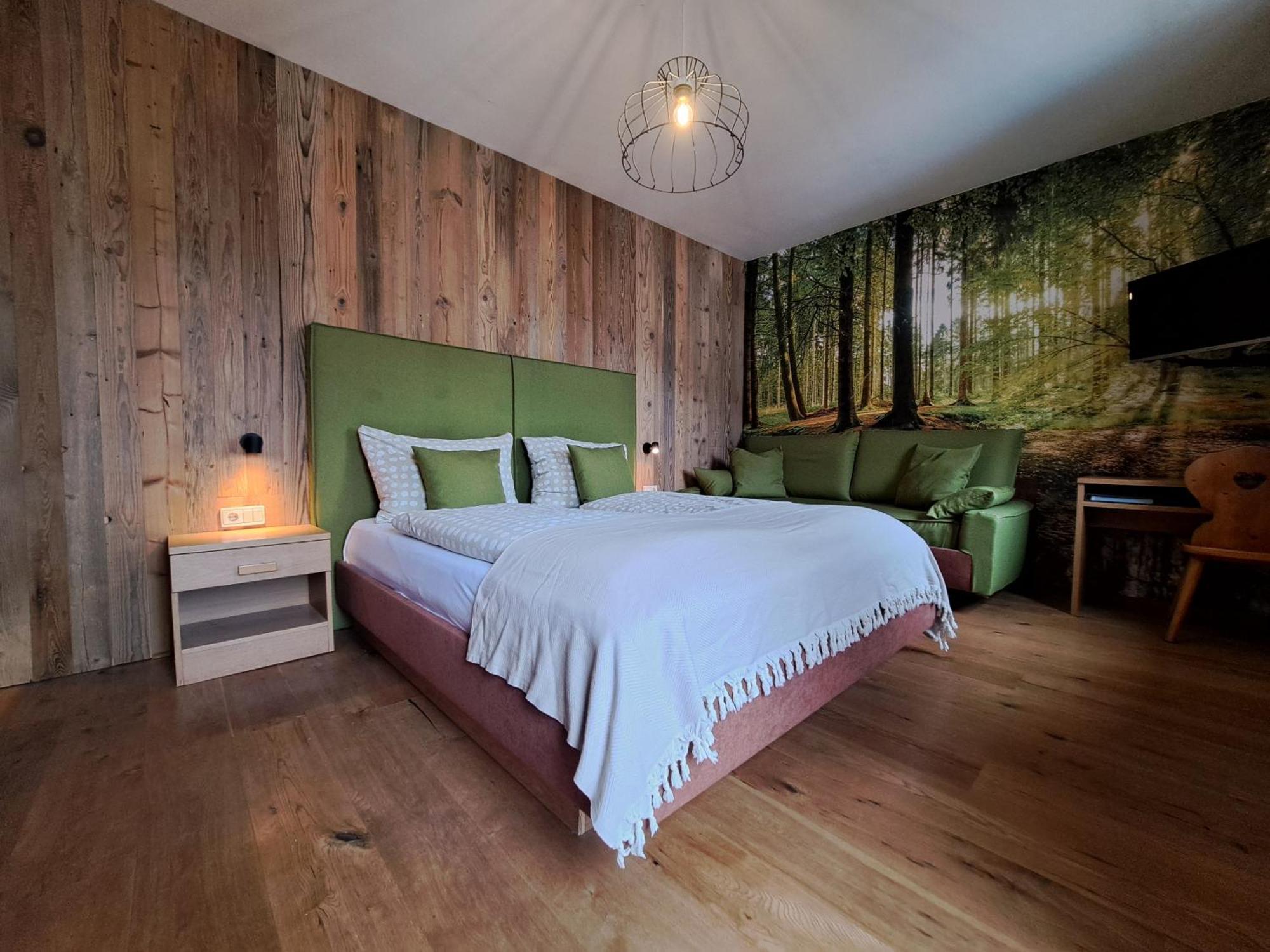 Dreibettzimmer